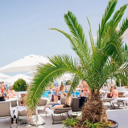 Bono Beach מלון 4*