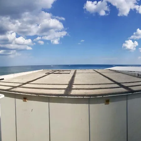 Bono Beach מלון אודסה